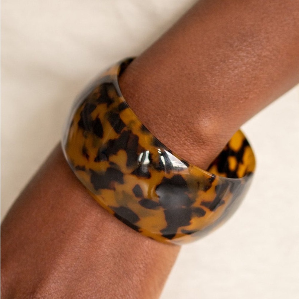 Tortoise Shell Patterned Bangle Bracelet